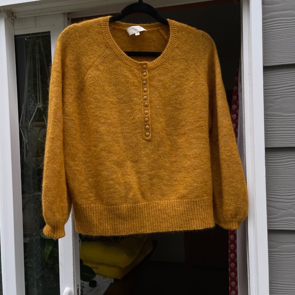Sezane Sweater - Picture 5 of 8